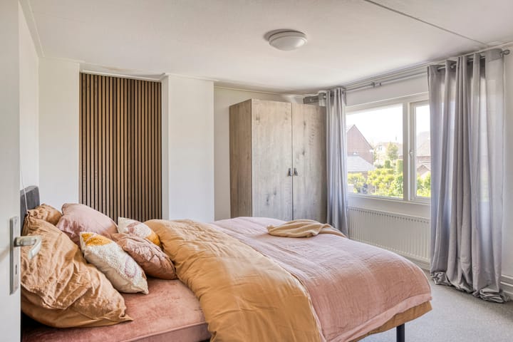 Foto 25 van Burg. Dittersstraat 19