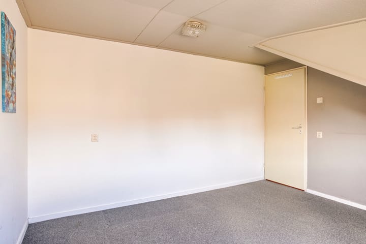 Foto 28 van Burg. Dittersstraat 19