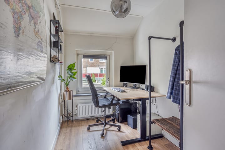 Foto 16 van Dr. Hermansstraat 6