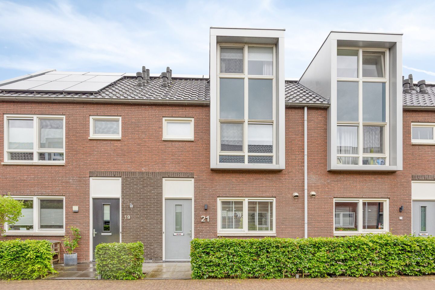 Foto 1 van Lakensnijdersgilde 21