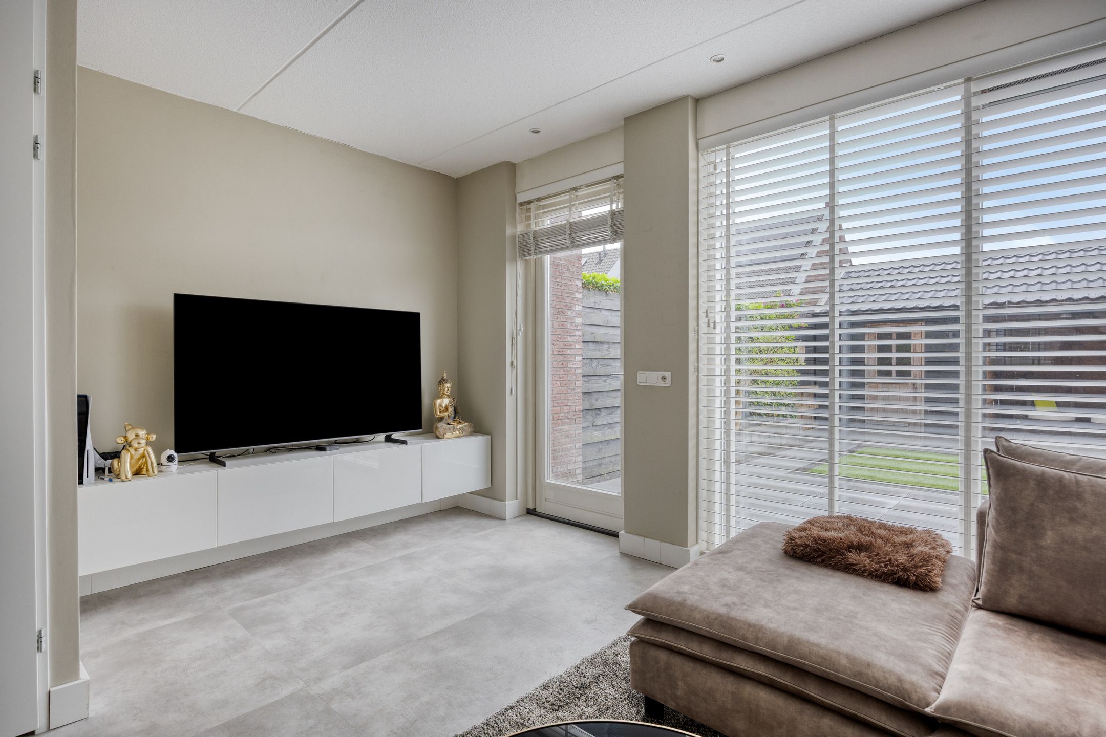 Foto 6 van Lakensnijdersgilde 21