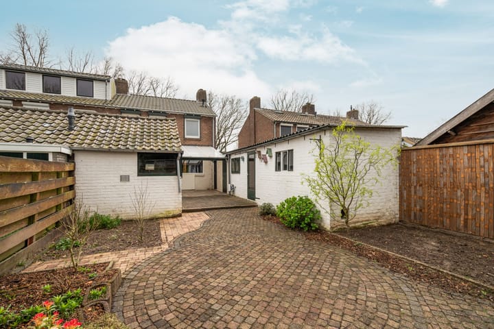 Foto 47 van Stationsstraat 50