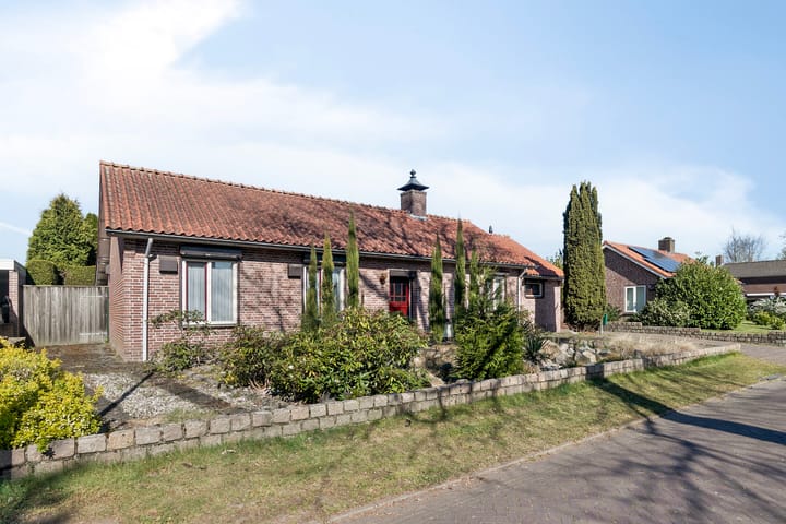 Foto 3 van Pastoor van Houtstraat 3