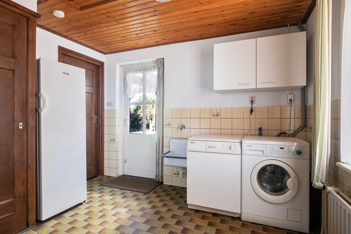 Foto 22 van Pastoor van Houtstraat 3