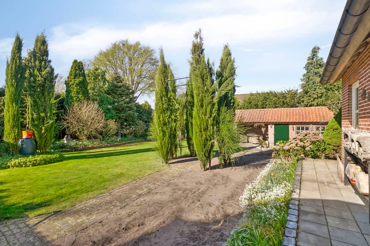 Foto 30 van Pastoor van Houtstraat 3