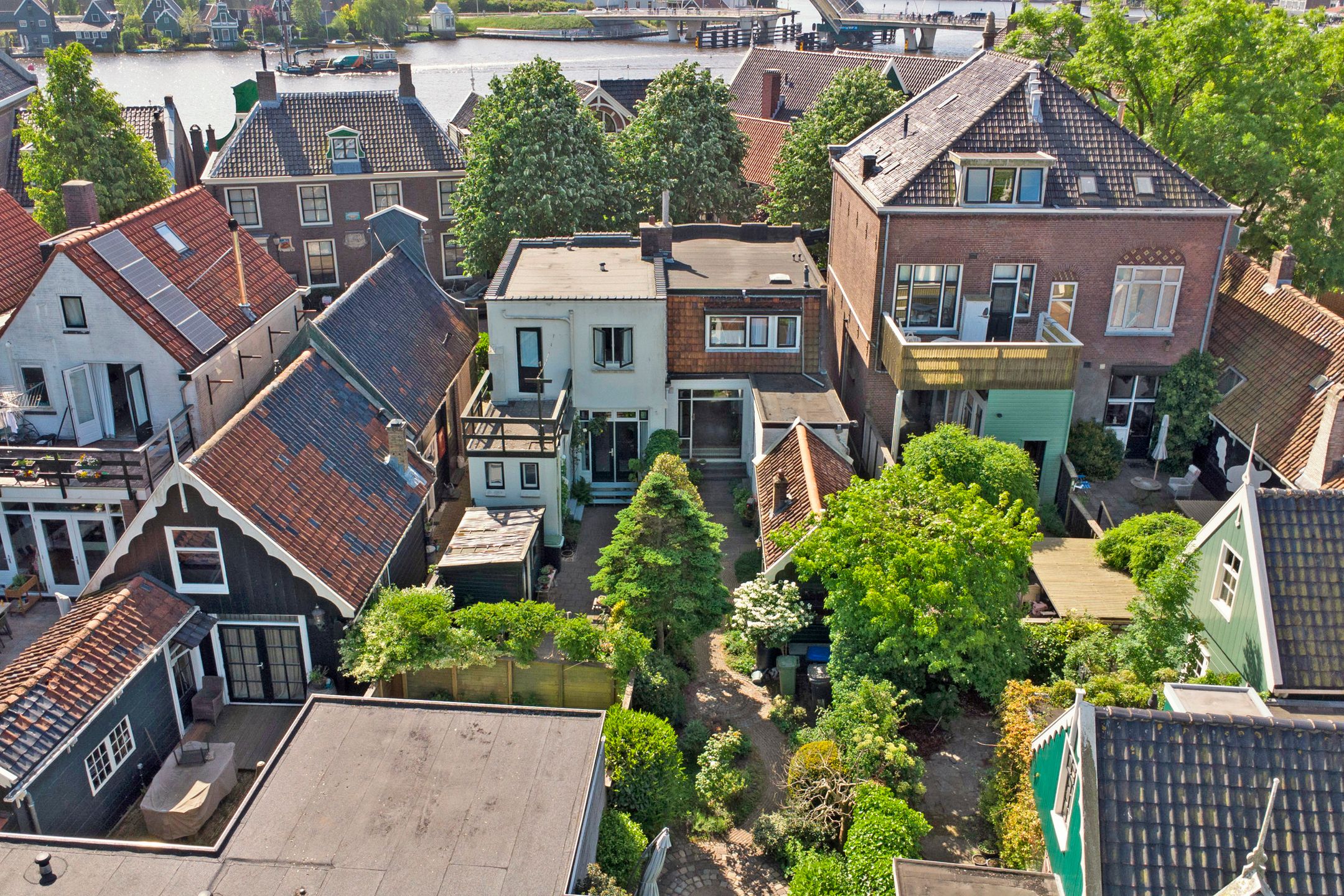 Foto 33 van Lagedijk 23-A