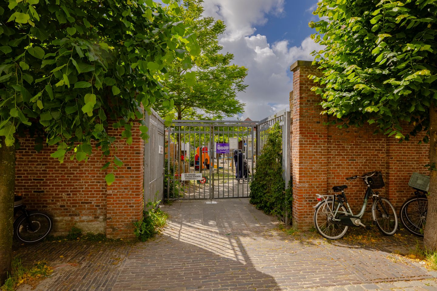 Foto 50 van Kinderhuisvest 49