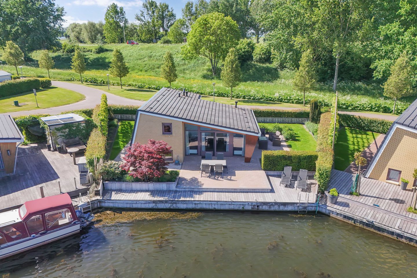 Photo 5 of Mutserd 76