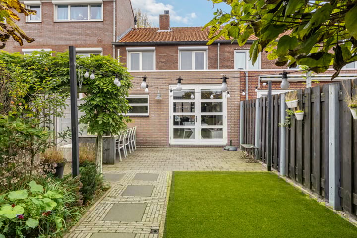 Foto 30 van Goudenakkerstraat 11