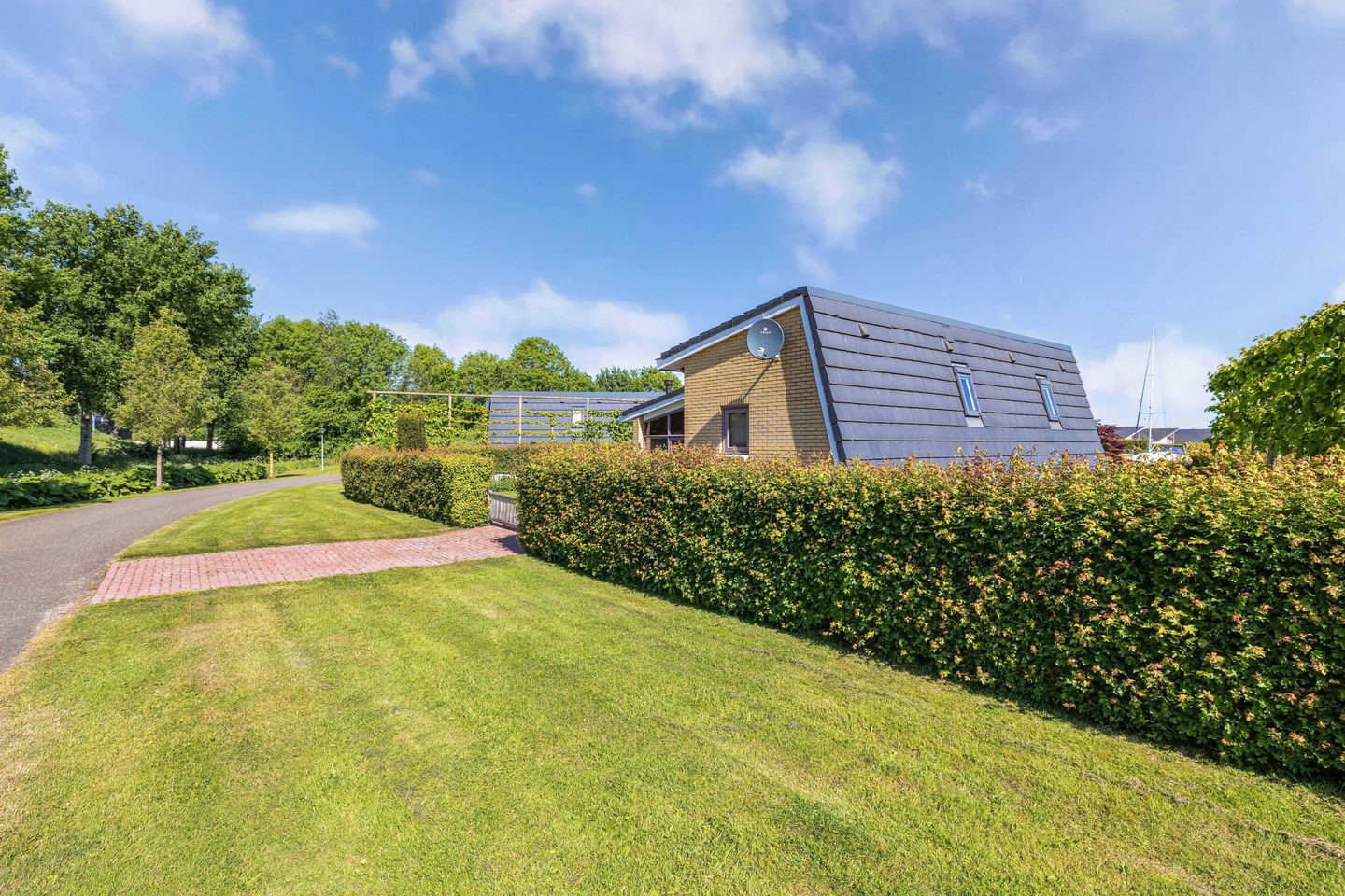 Photo 35 of Mutserd 76