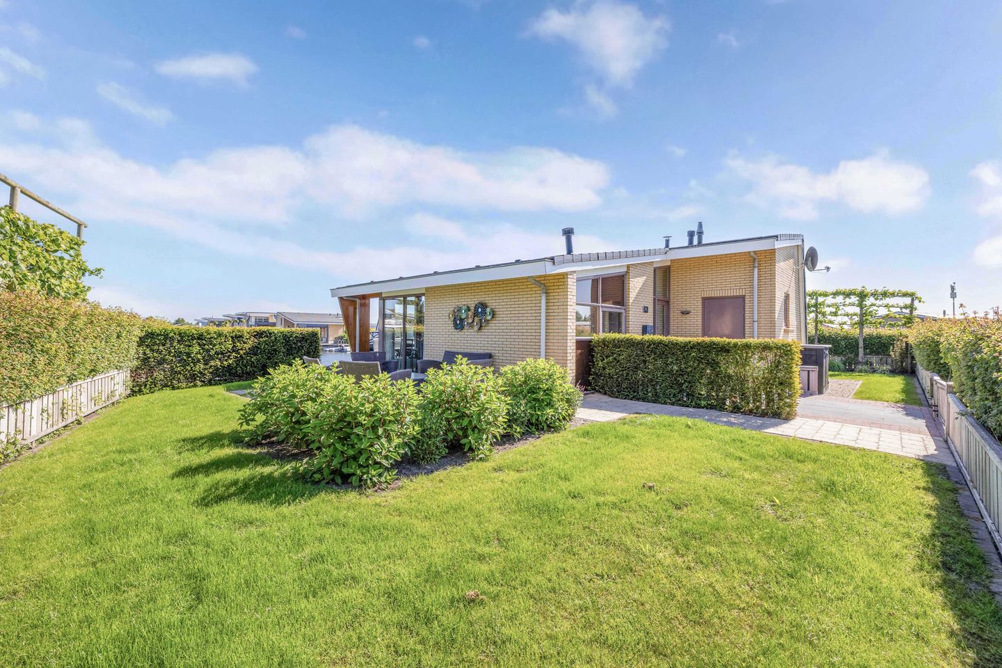 Photo 40 of Mutserd 76