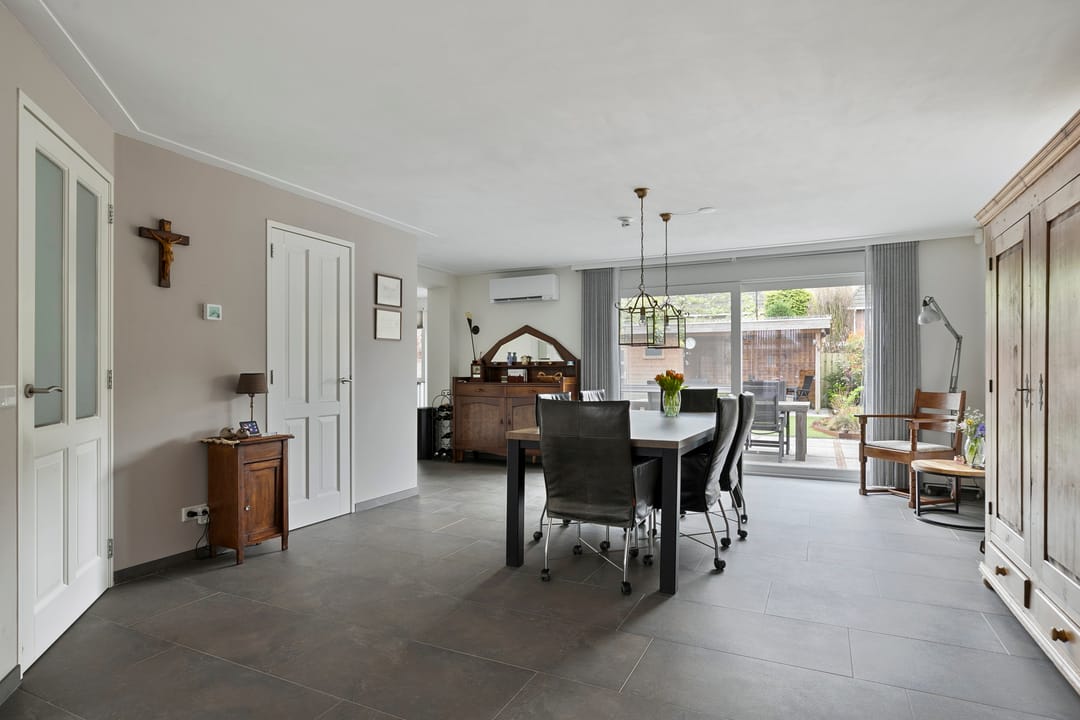 Photo 11 of John Keatslaan 13