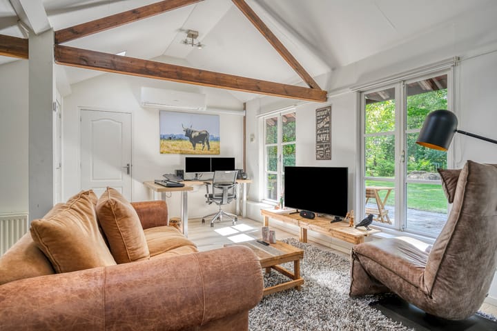 Photo 35 of Maasdijk 17