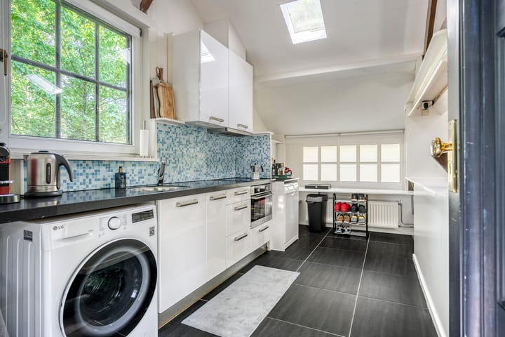 Photo 38 of Maasdijk 17