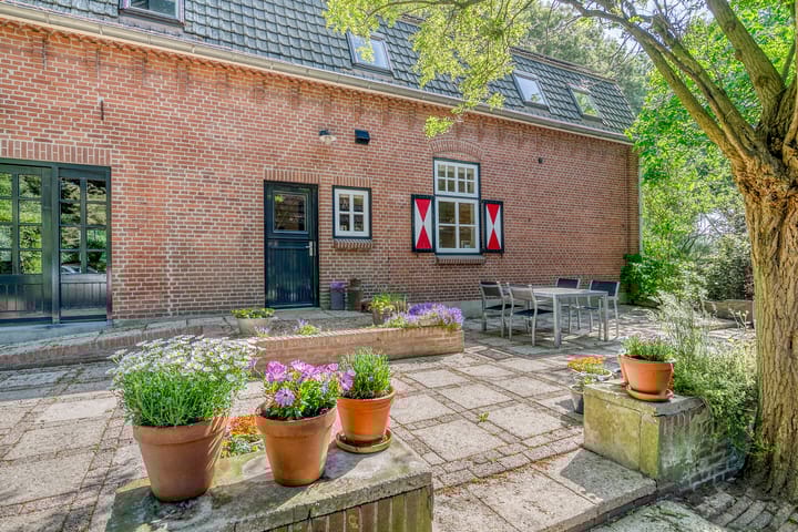 Photo 45 of Maasdijk 17