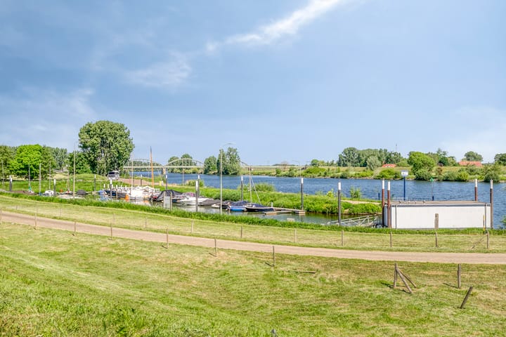 Photo 65 of Maasdijk 17