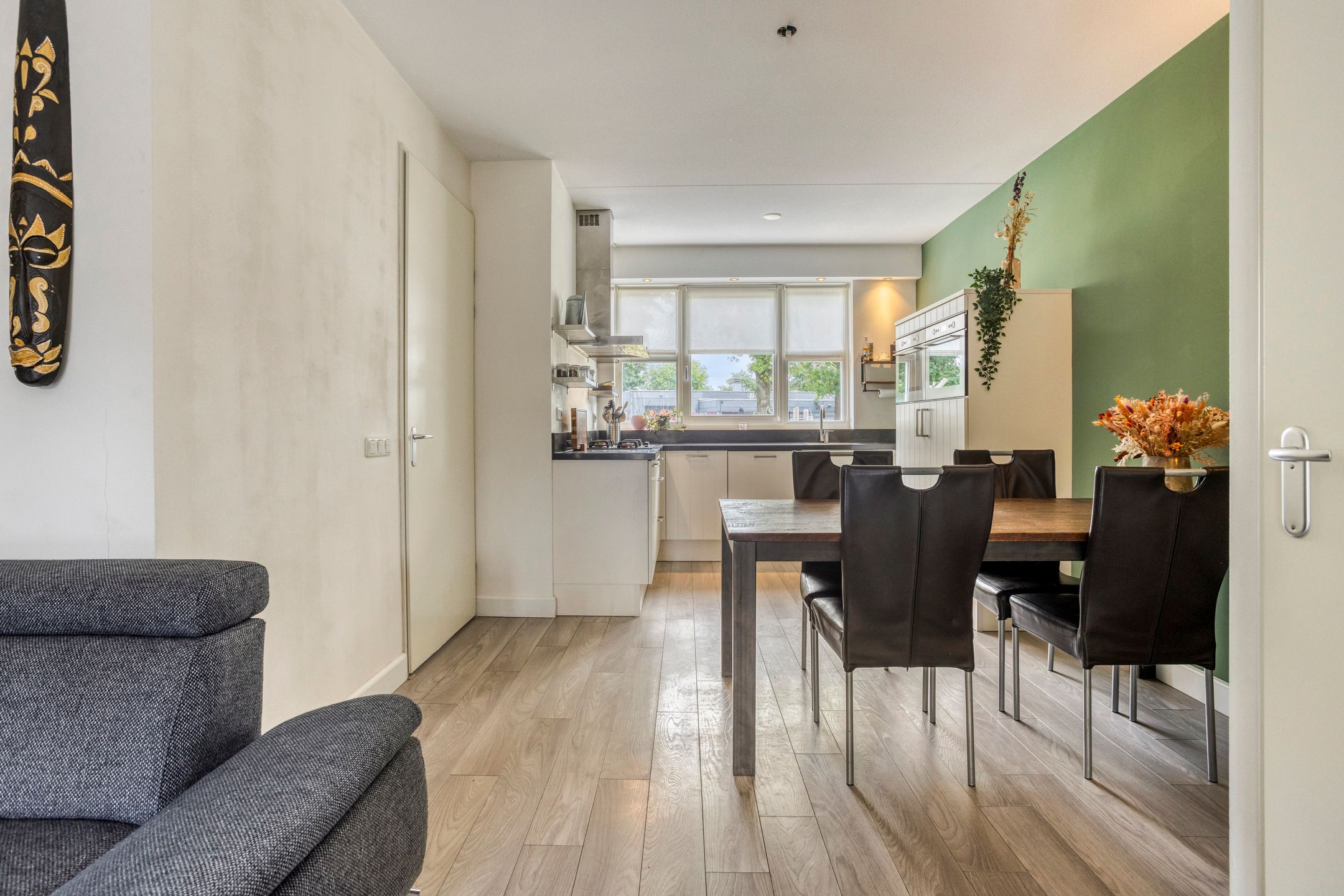 Photo 9 of Haansbergseweg 3-A