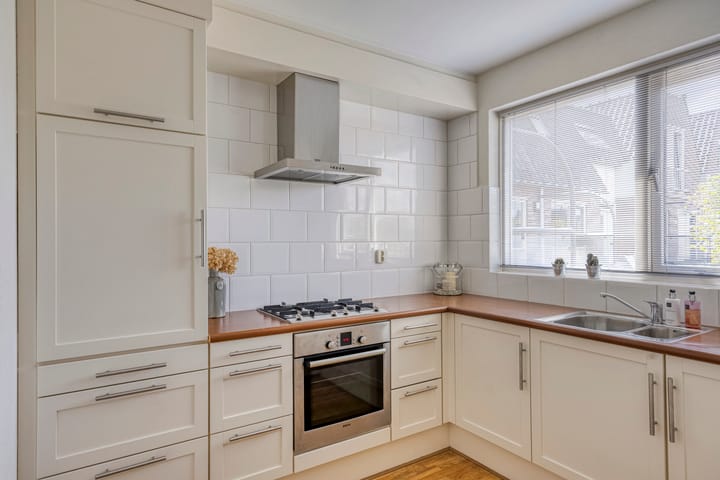 Photo 4 of Vincent van Goghstraat 59