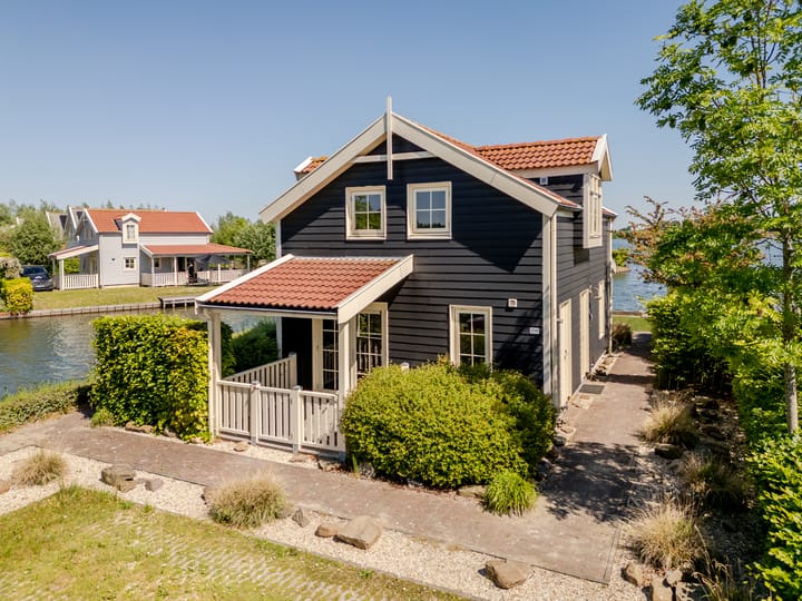 Photo 4 of Wevelsweg 235