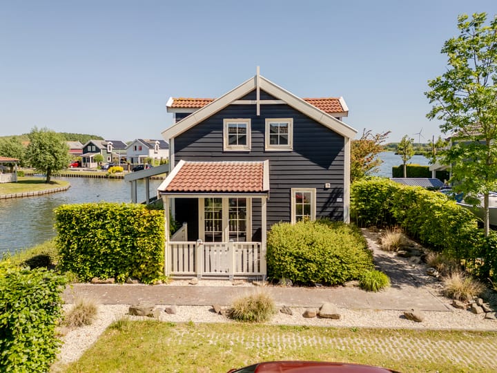 Photo 5 of Wevelsweg 235