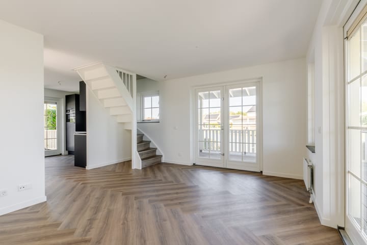 Photo 14 of Wevelsweg 235