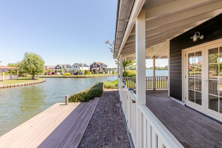 Photo 39 of Wevelsweg 235