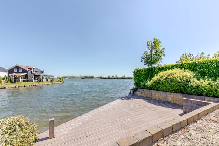 Photo 41 of Wevelsweg 235