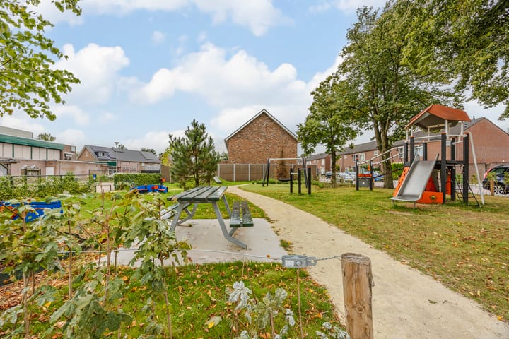 Foto 51 van Leeuwerikstraat 38