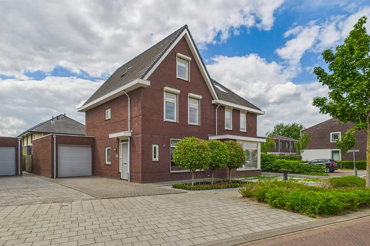 Foto 1 van Alexander de Grotestraat 8