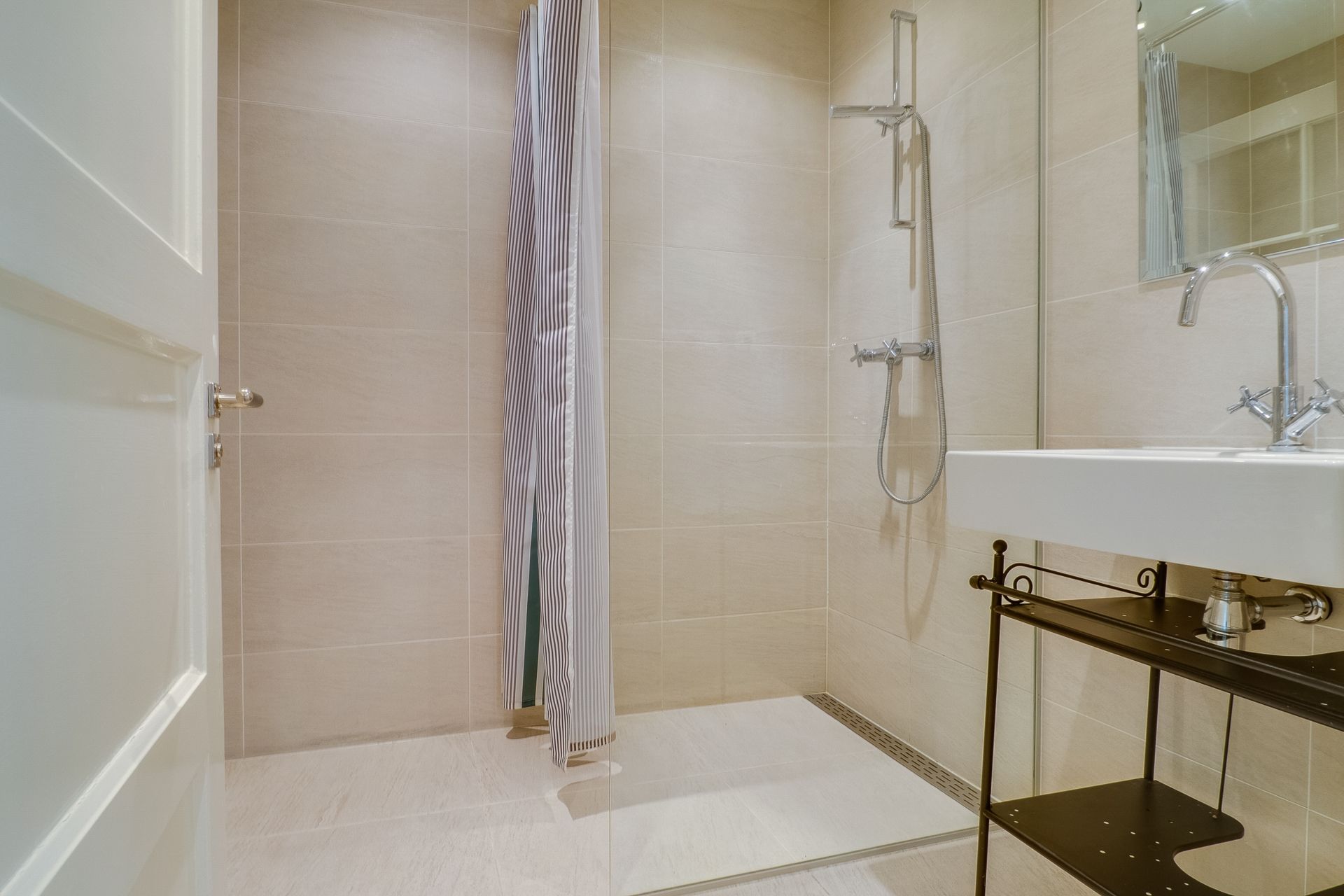 Foto 12 van Gerrit van der Veenstraat 46-1