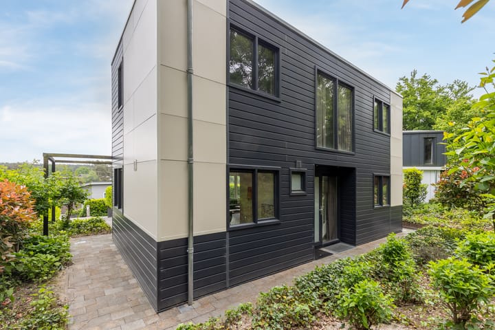 Photo 16 of Akerstraat 153-156