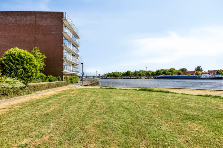 Foto 49 van Falster 104