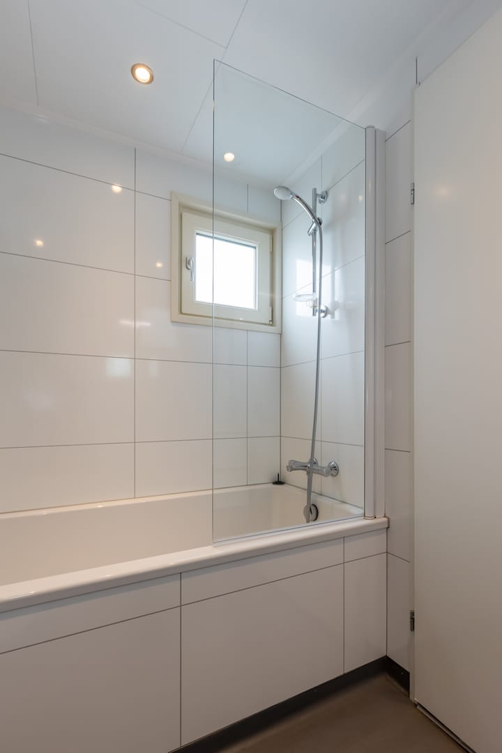 Photo 42 of Akerstraat 153-156