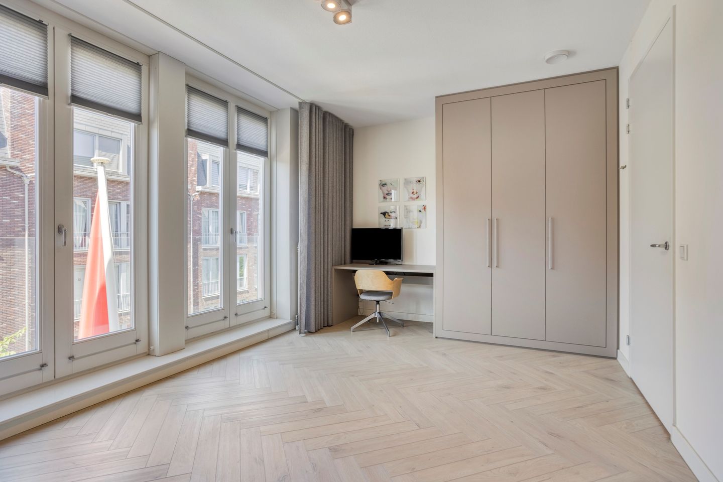 Foto 25 van Lindenkruis 23