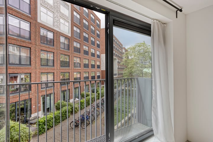 Photo 11 of Welnastraat 33