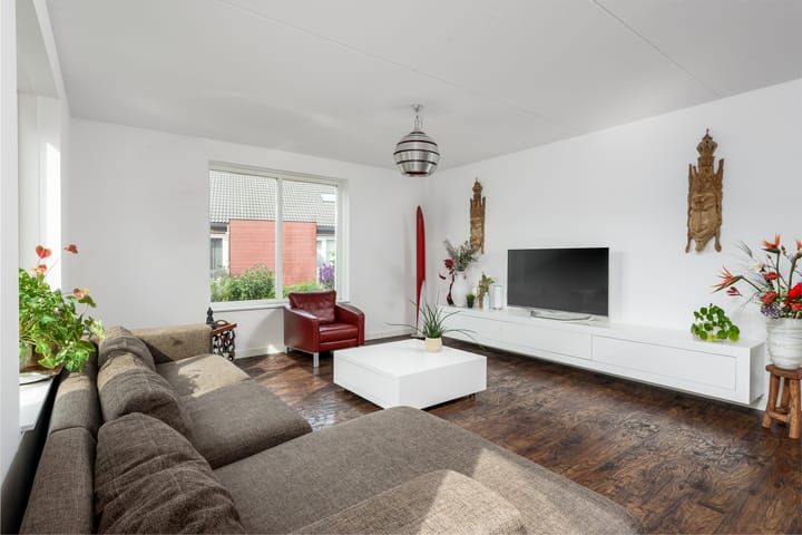 Foto 17 van Charles Barklastraat 17