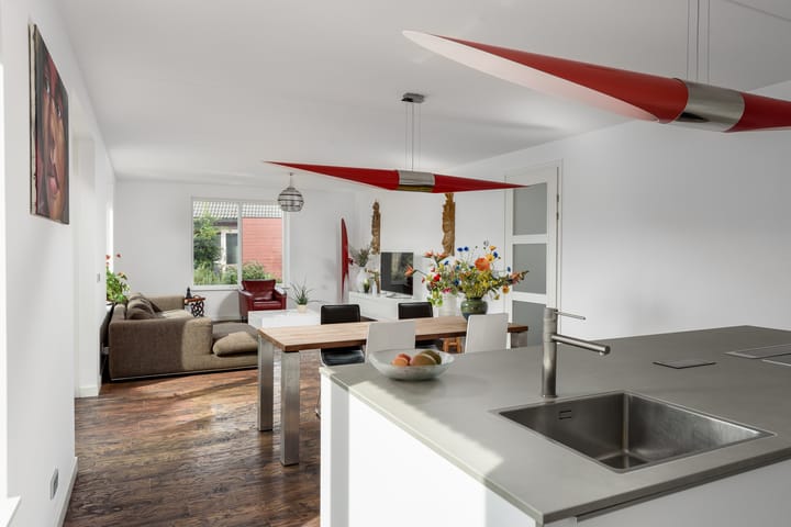 Foto 25 van Charles Barklastraat 17