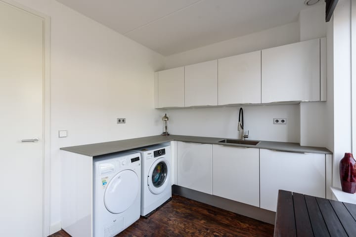 Foto 29 van Charles Barklastraat 17