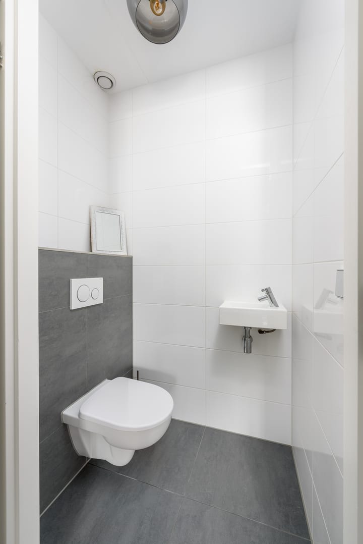 Foto 36 van Charles Barklastraat 17