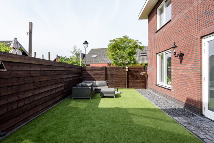 Foto 57 van Charles Barklastraat 17