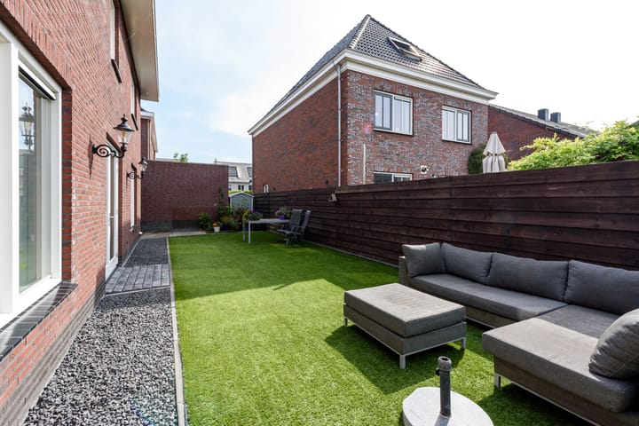 Foto 59 van Charles Barklastraat 17