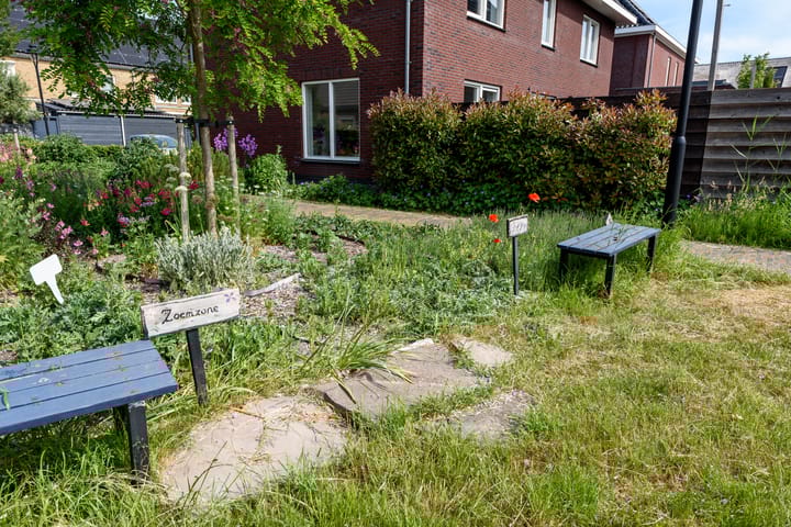 Foto 64 van Charles Barklastraat 17