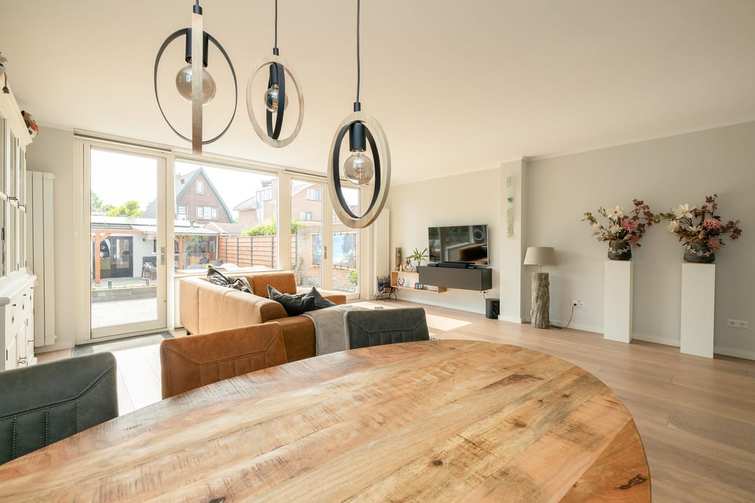 Foto 16 van Larixlaan 31