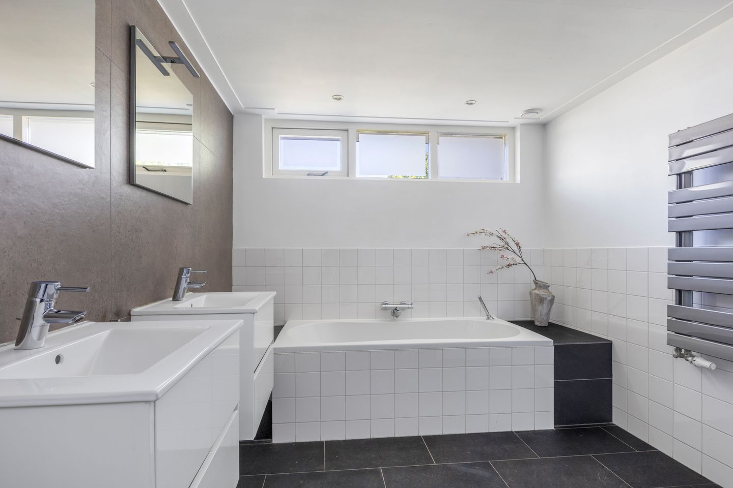 Foto 35 van Heiligenbergerweg 14