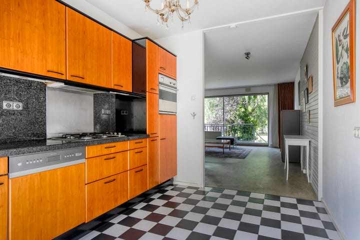 Foto 9 van Weegbreestraat 6