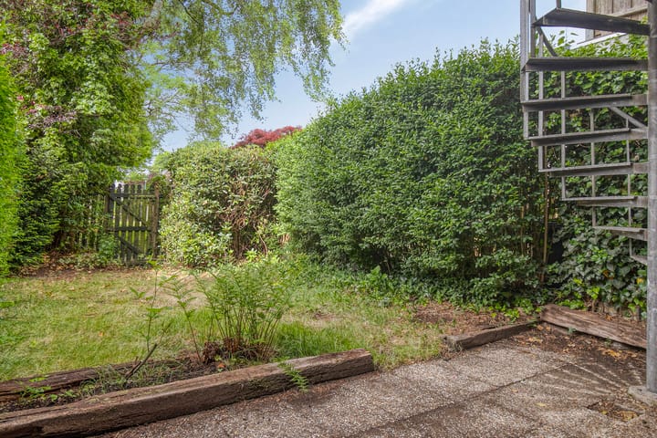 Foto 26 van Weegbreestraat 6