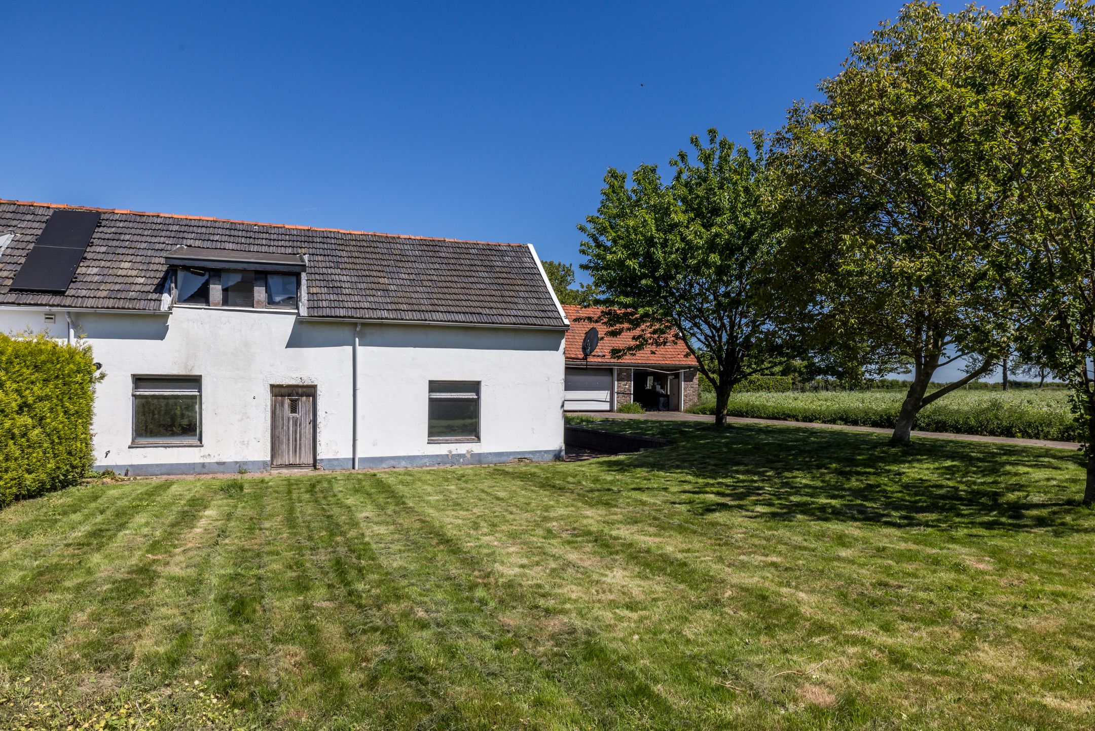 Foto 18 van Aalbekerweg 36-A