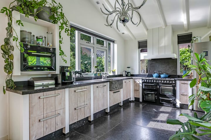 Photo 25 of Kerkstraat 43