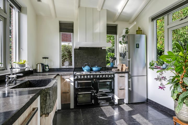 Photo 27 of Kerkstraat 43