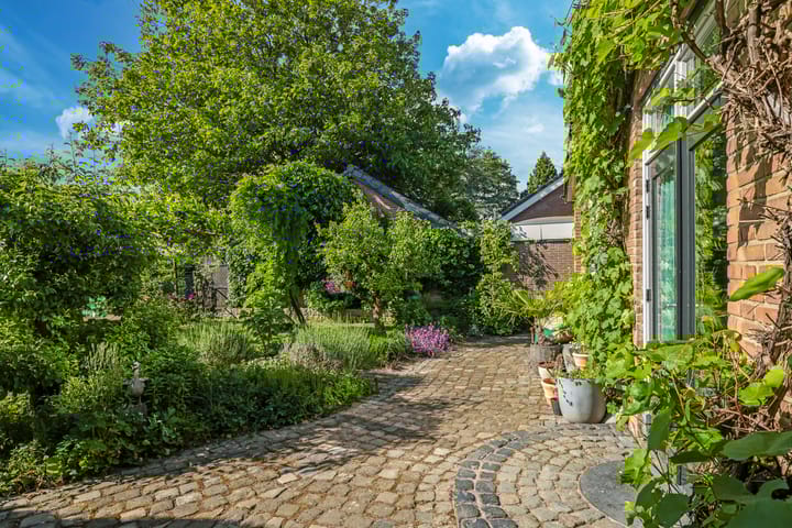 Photo 55 of Kerkstraat 43